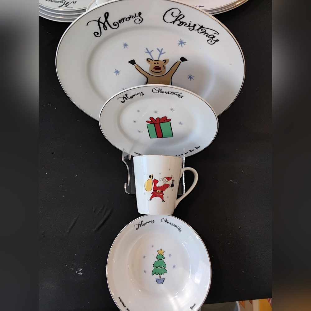 MB Merry Brite Charming Holiday Dinnerware 4 Pcs Place Setting